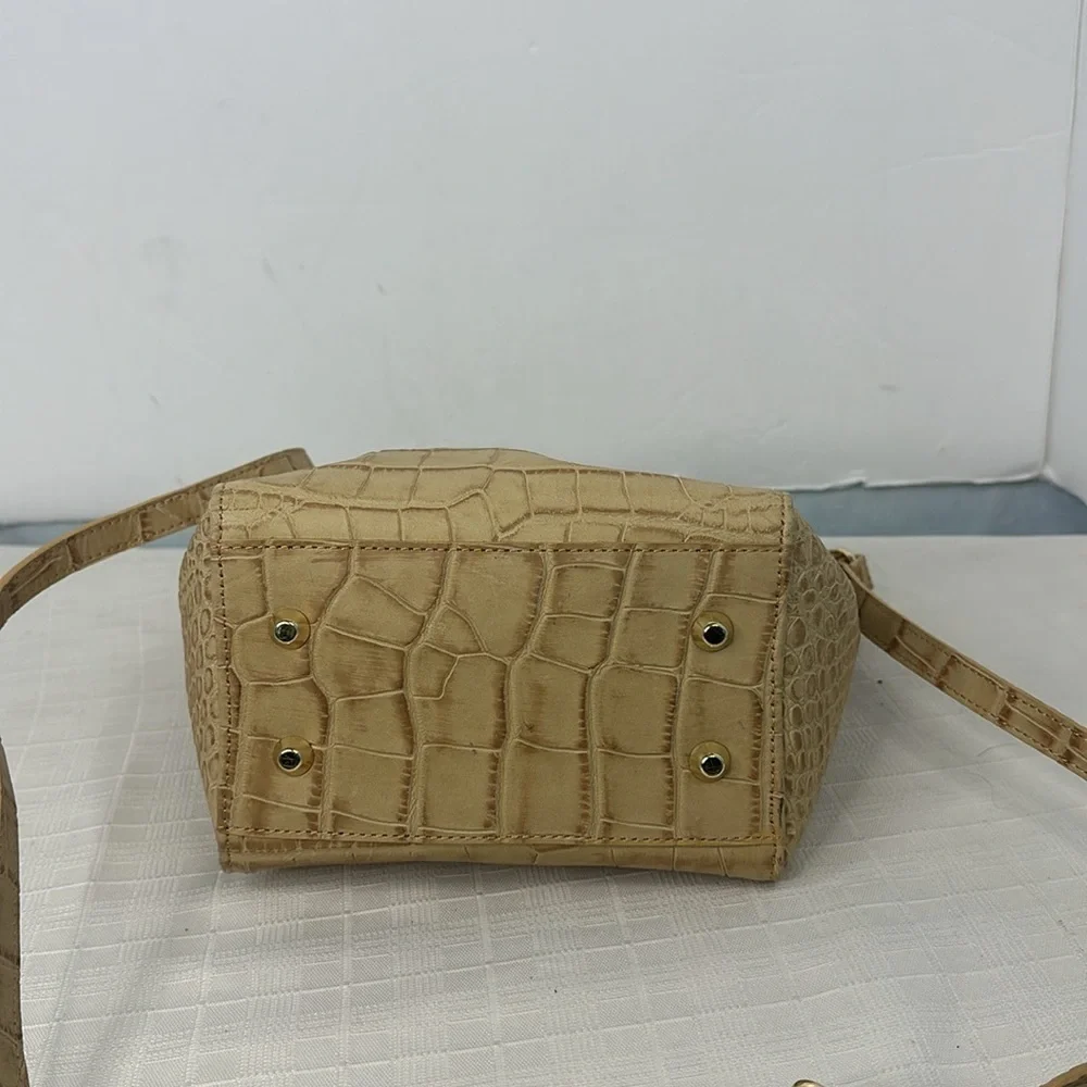 Valentina Tulip croc Embossed crossbody bag
